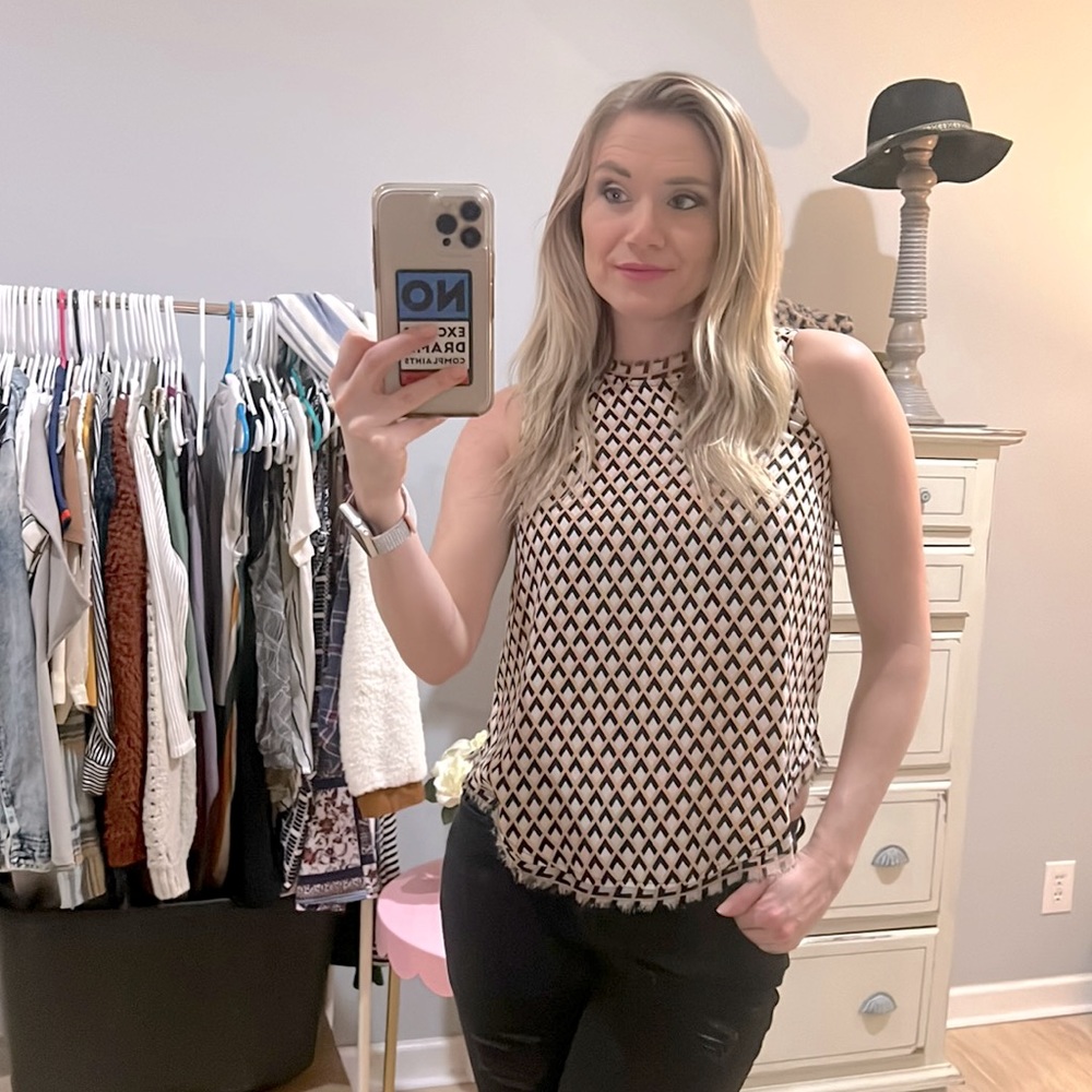 Who what where polyester art deco blouse -black/cream